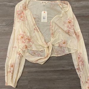NWT Women’s Billabong Tie Top Size Small